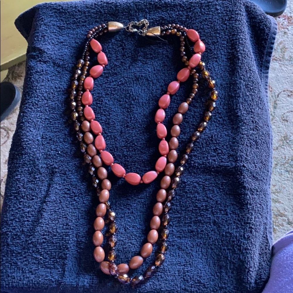 Beautiful 3 tier necklace